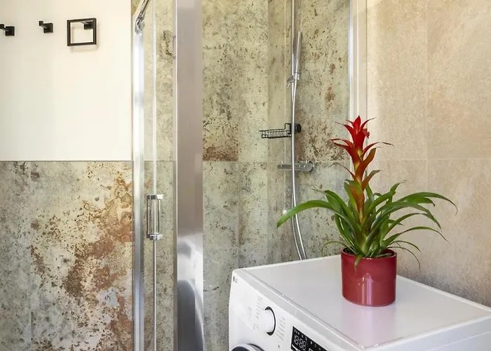 Colore & Design - A Due Passi Piazza Delle Erbe