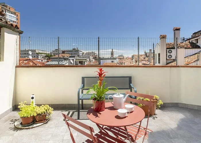 Colore & Design - A Due Passi Piazza Delle Erbe Apartment Padova